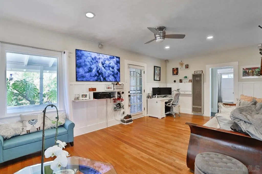 4831-35 Brighton Ave