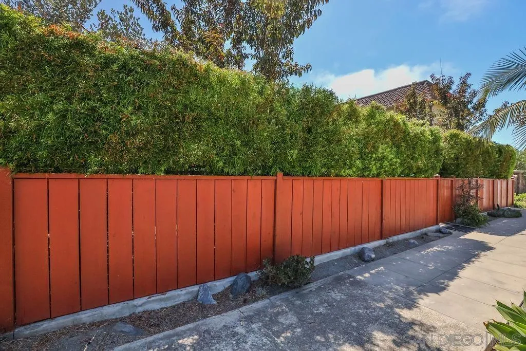 4831-35 Brighton Ave