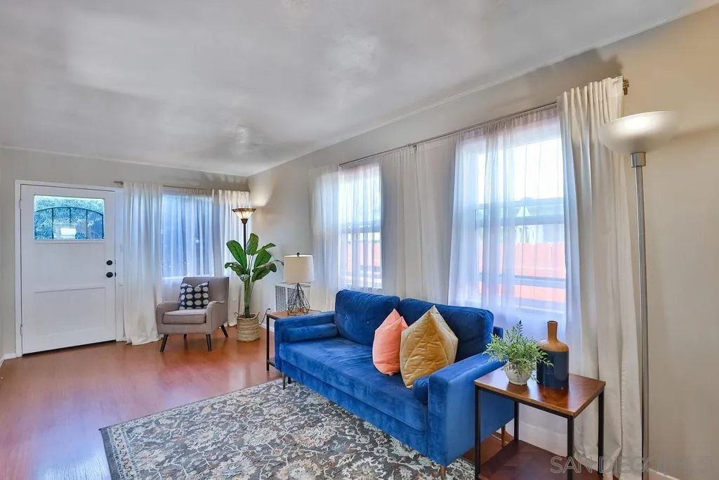 4831-35 Brighton Ave