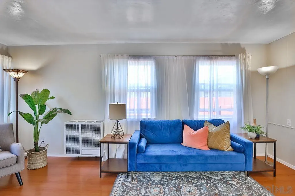 4831-35 Brighton Ave