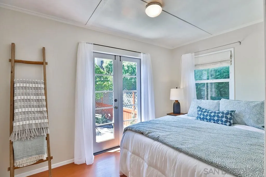 4831-35 Brighton Ave