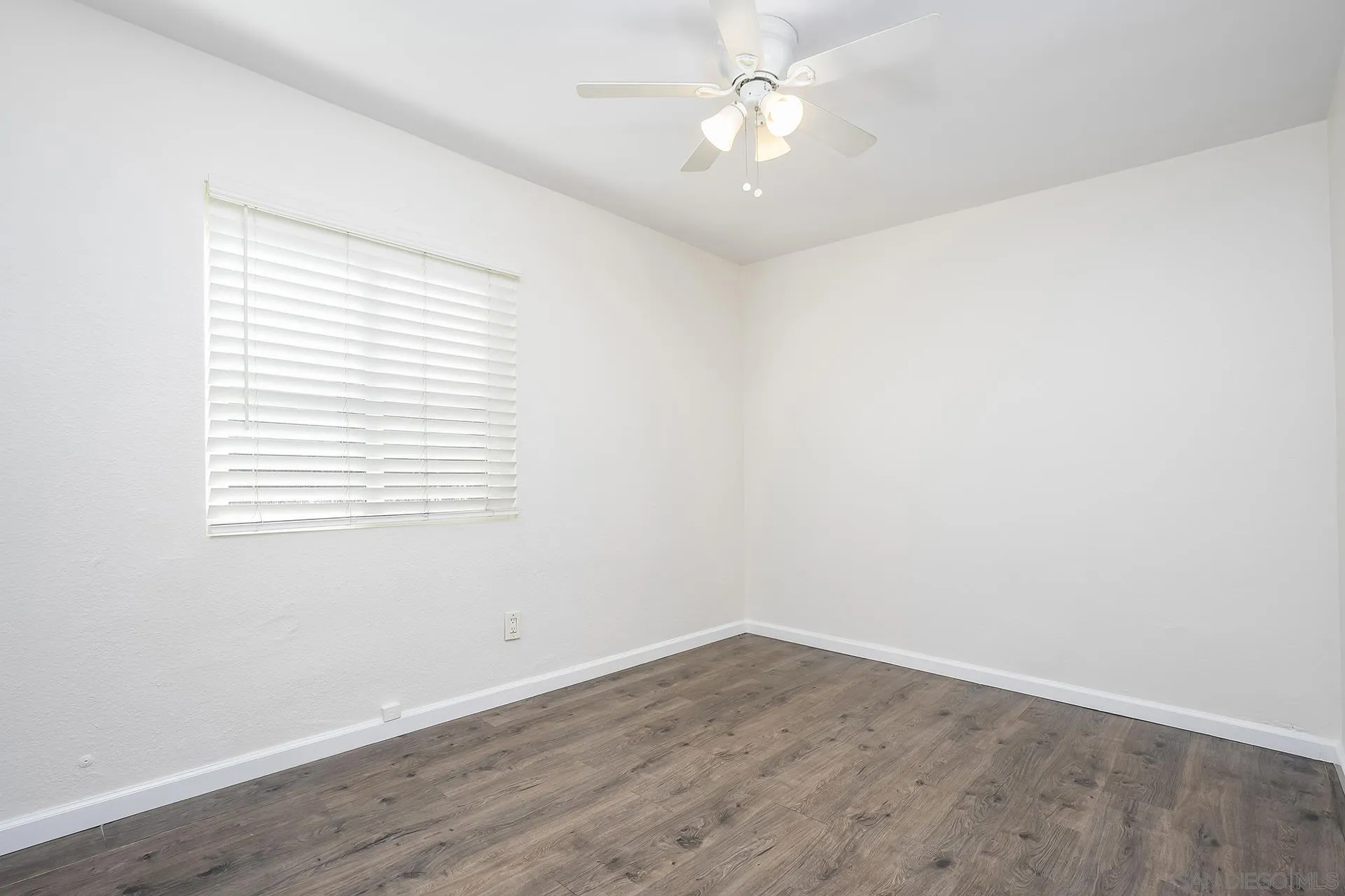 4225-4227 Whittier St