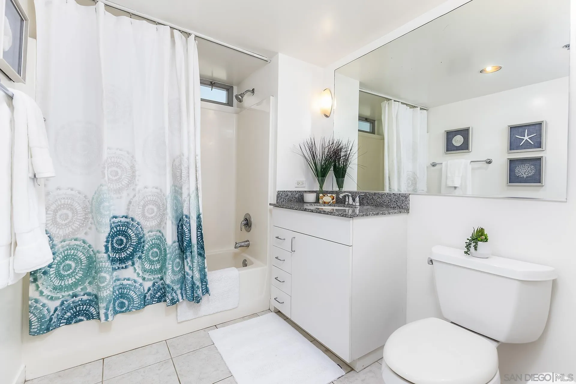 425 W Beech St Unit 327