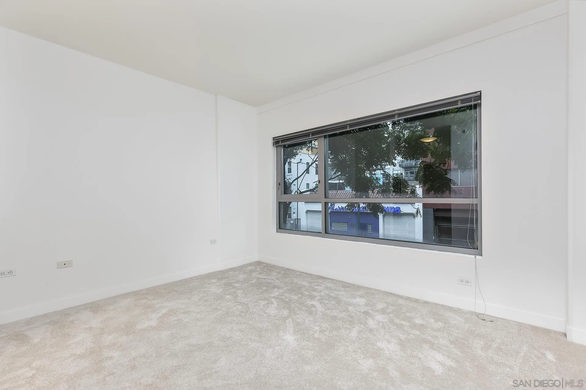 425 W Beech St Unit 327