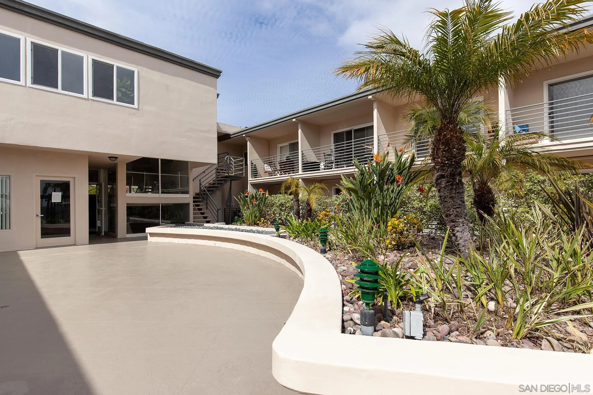 1021 Scott St Unit 225