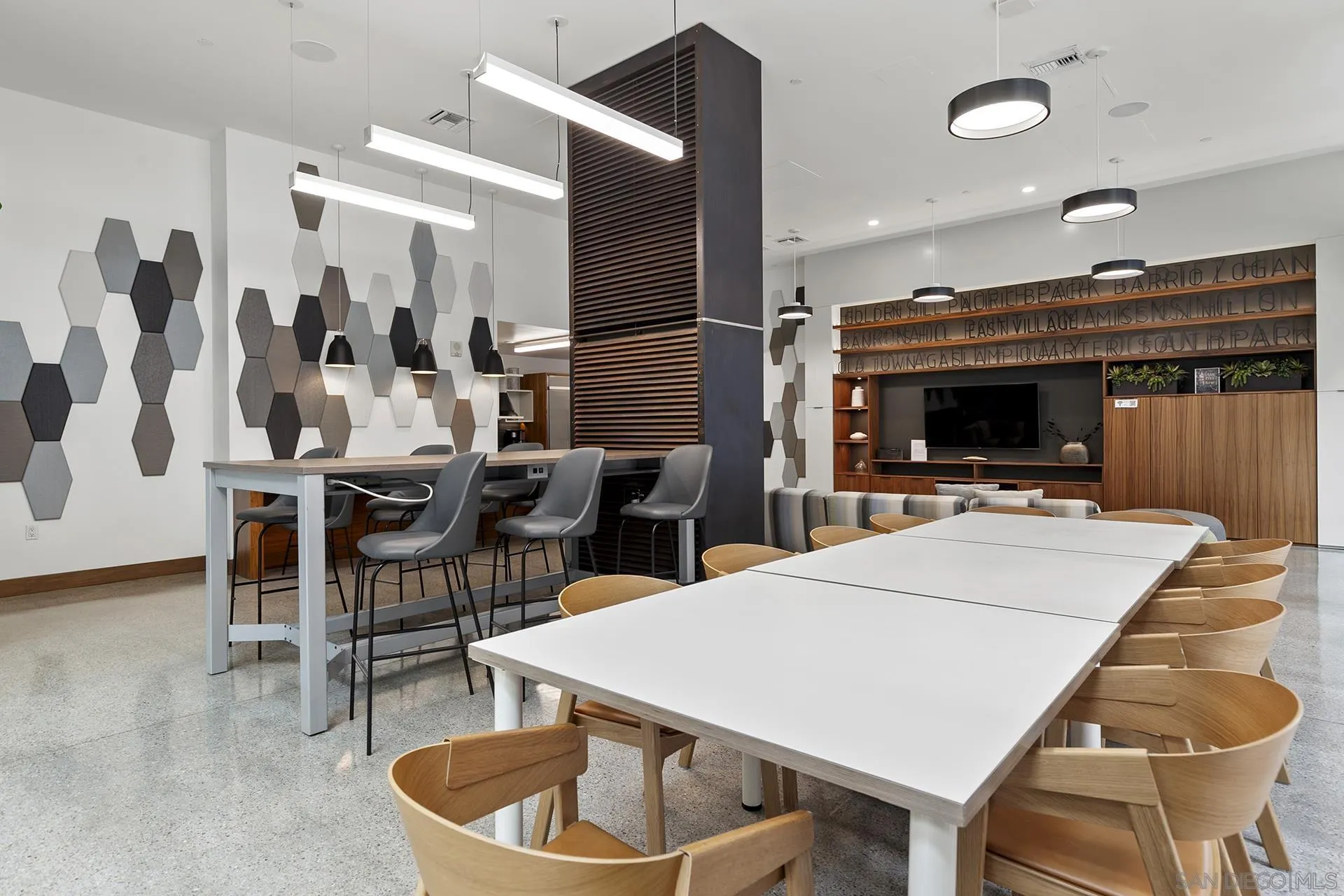 321 10th Ave Unit 2101