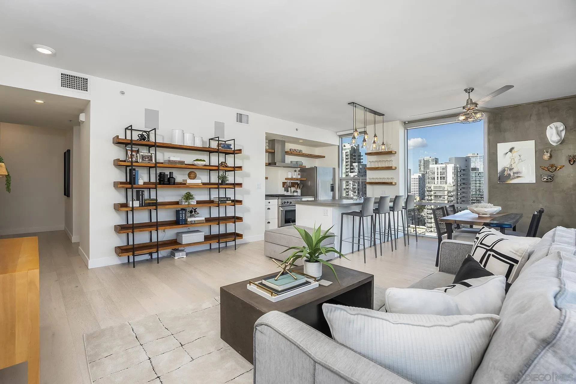 321 10th Ave Unit 2101