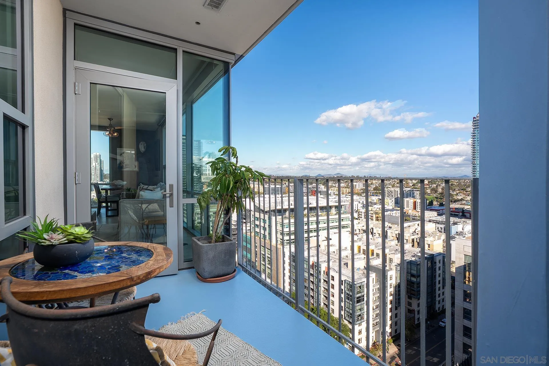 321 10th Ave Unit 2101