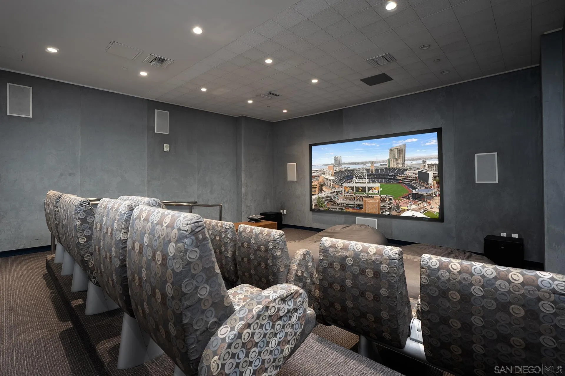 321 10th Ave Unit 2101