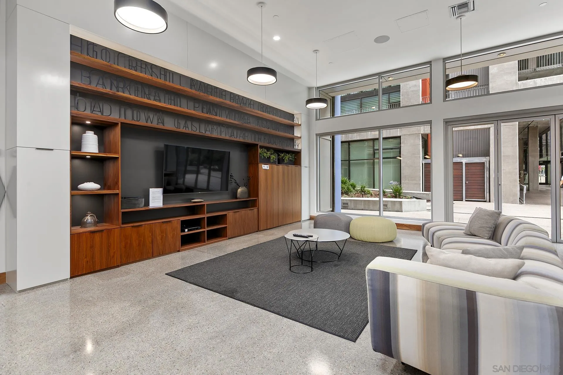 321 10th Ave Unit 2101