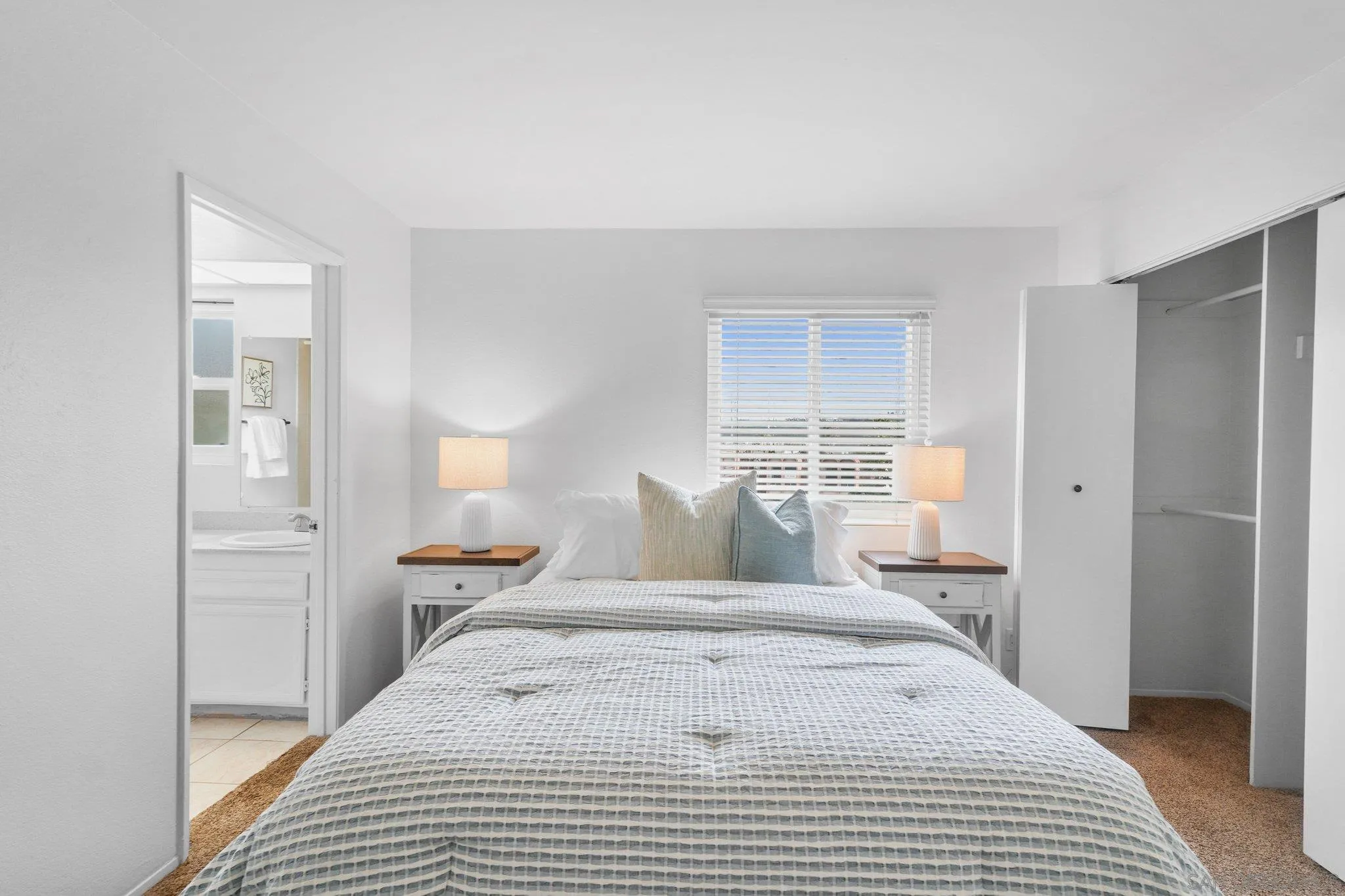 5430 Linda Vista Unit 7