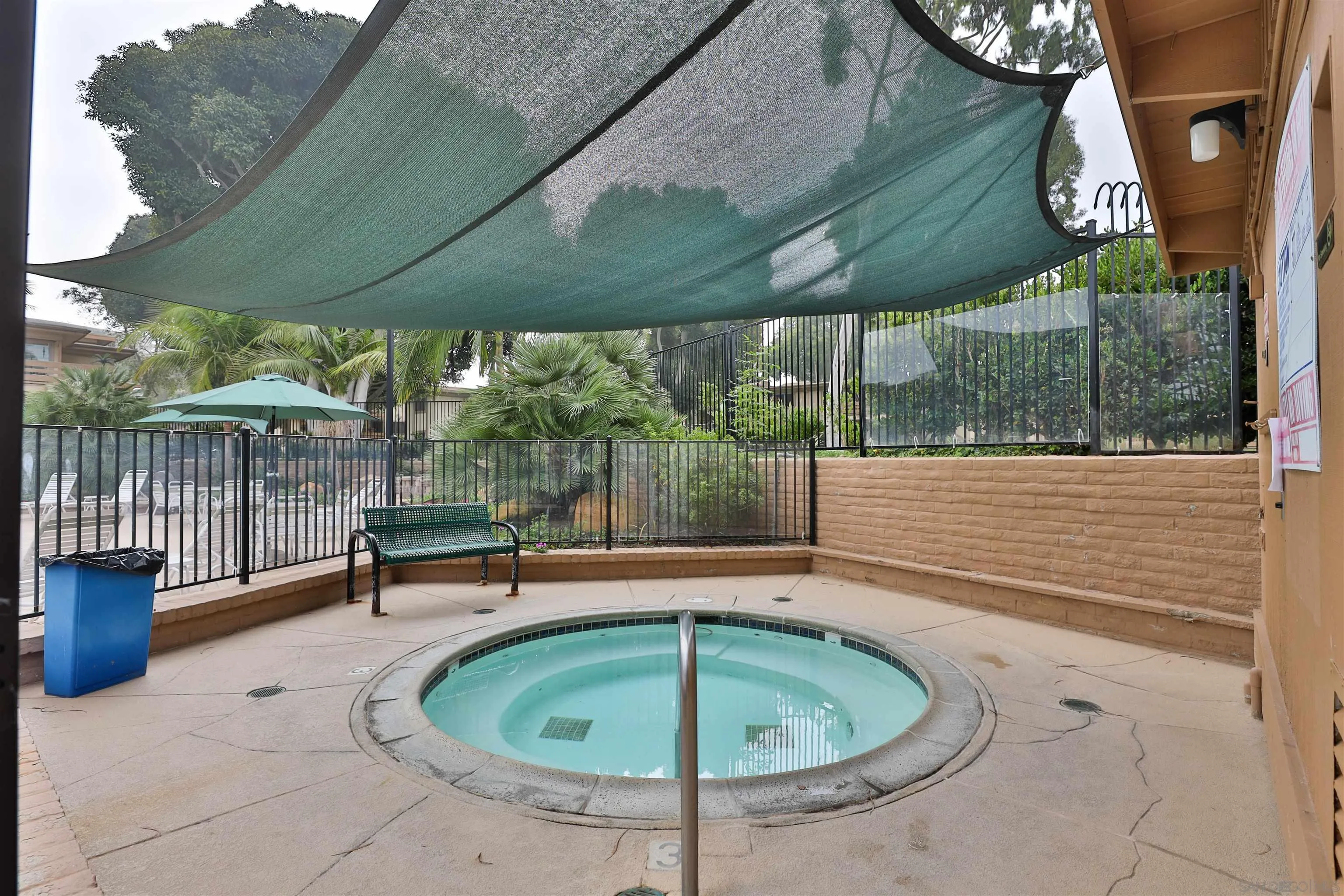 3982 Valeta Unit 273