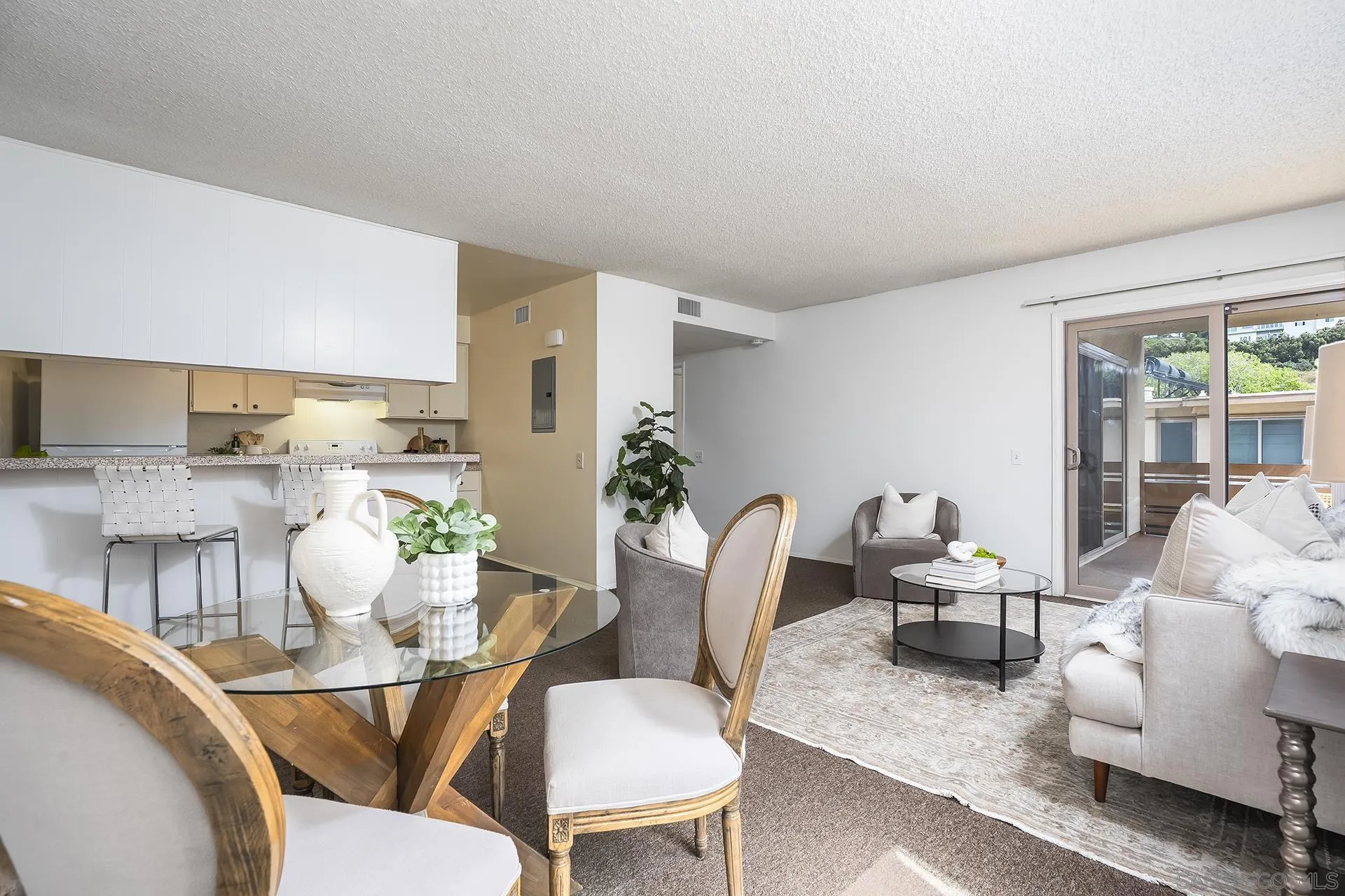 3982 Valeta Unit 273