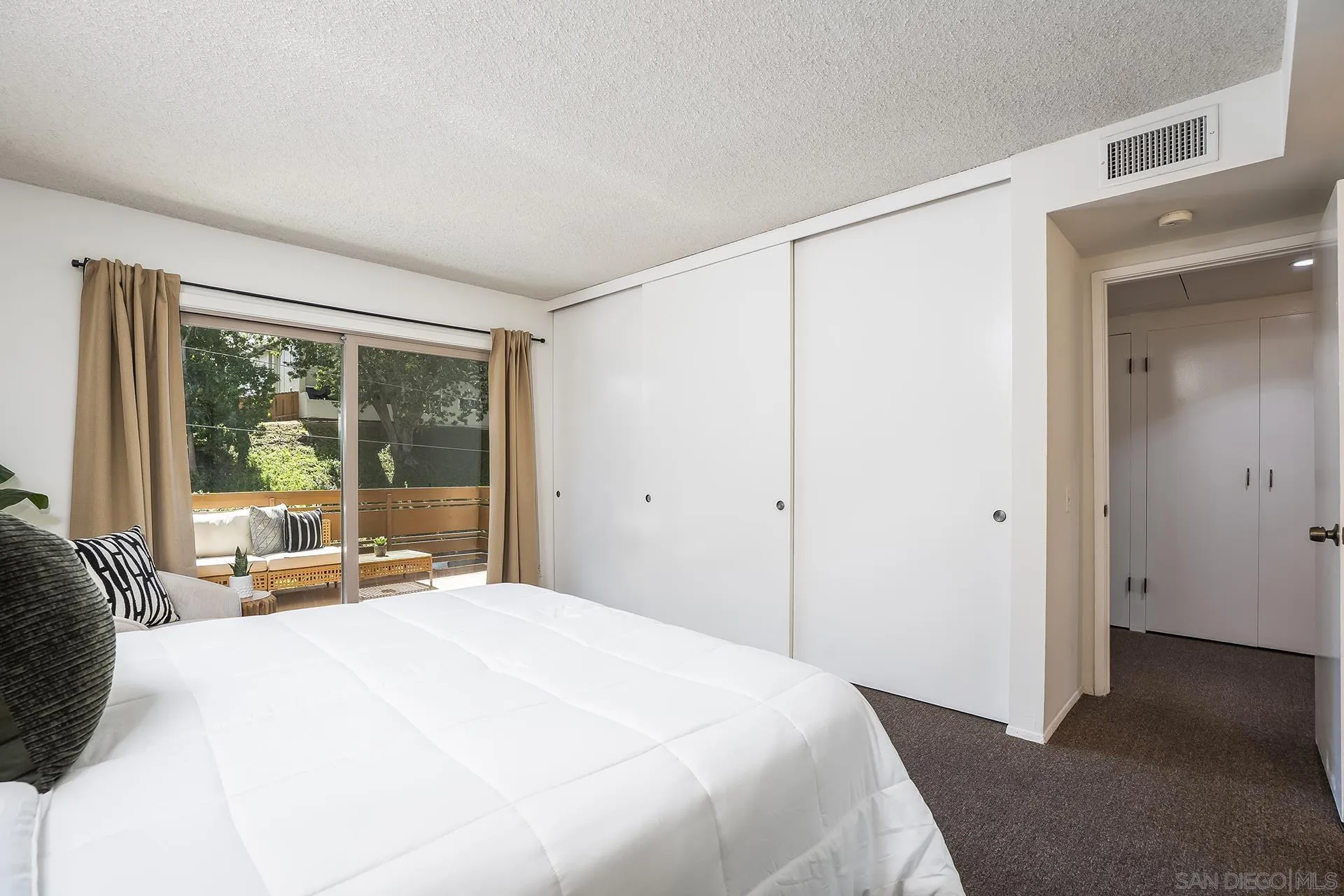 3982 Valeta Unit 273