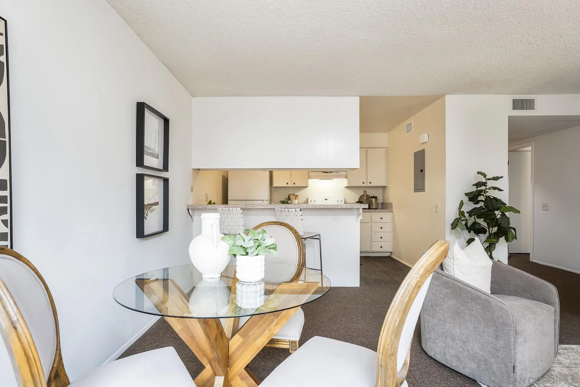 3982 Valeta Unit 273