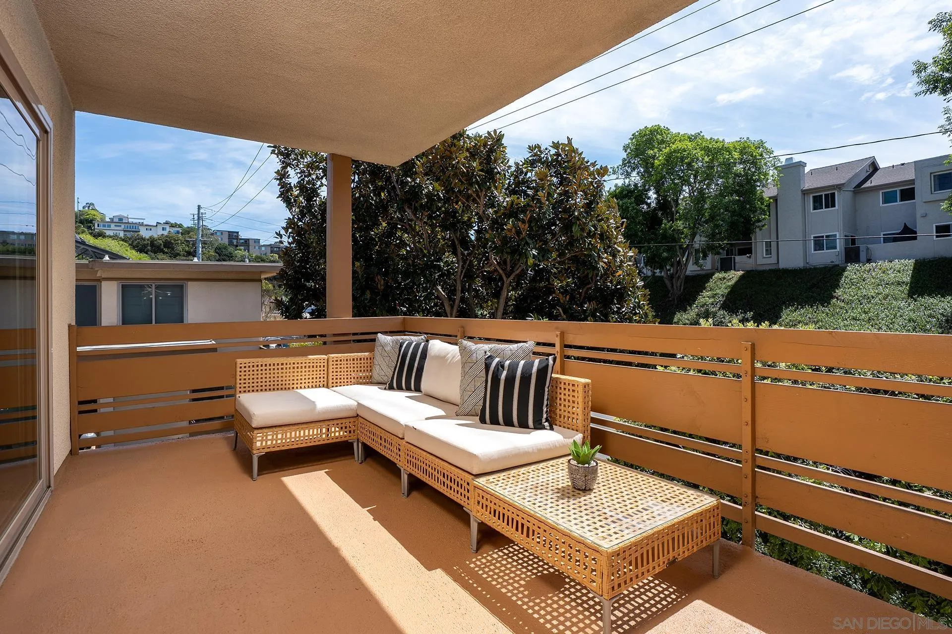 3982 Valeta Unit 273