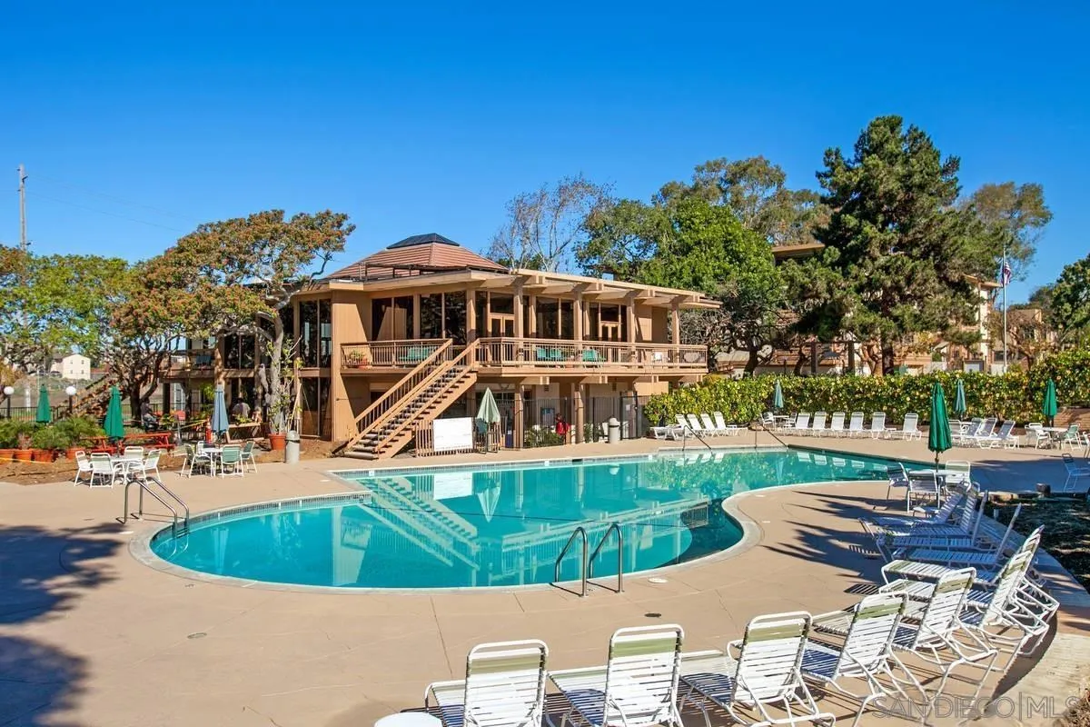 3982 Valeta Unit 273