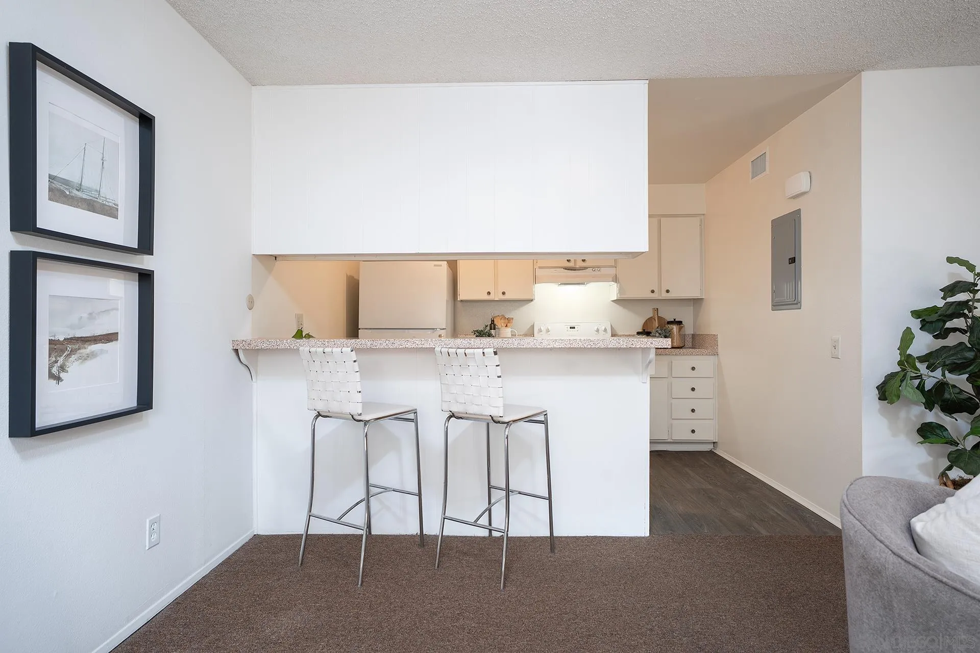 3982 Valeta Unit 273