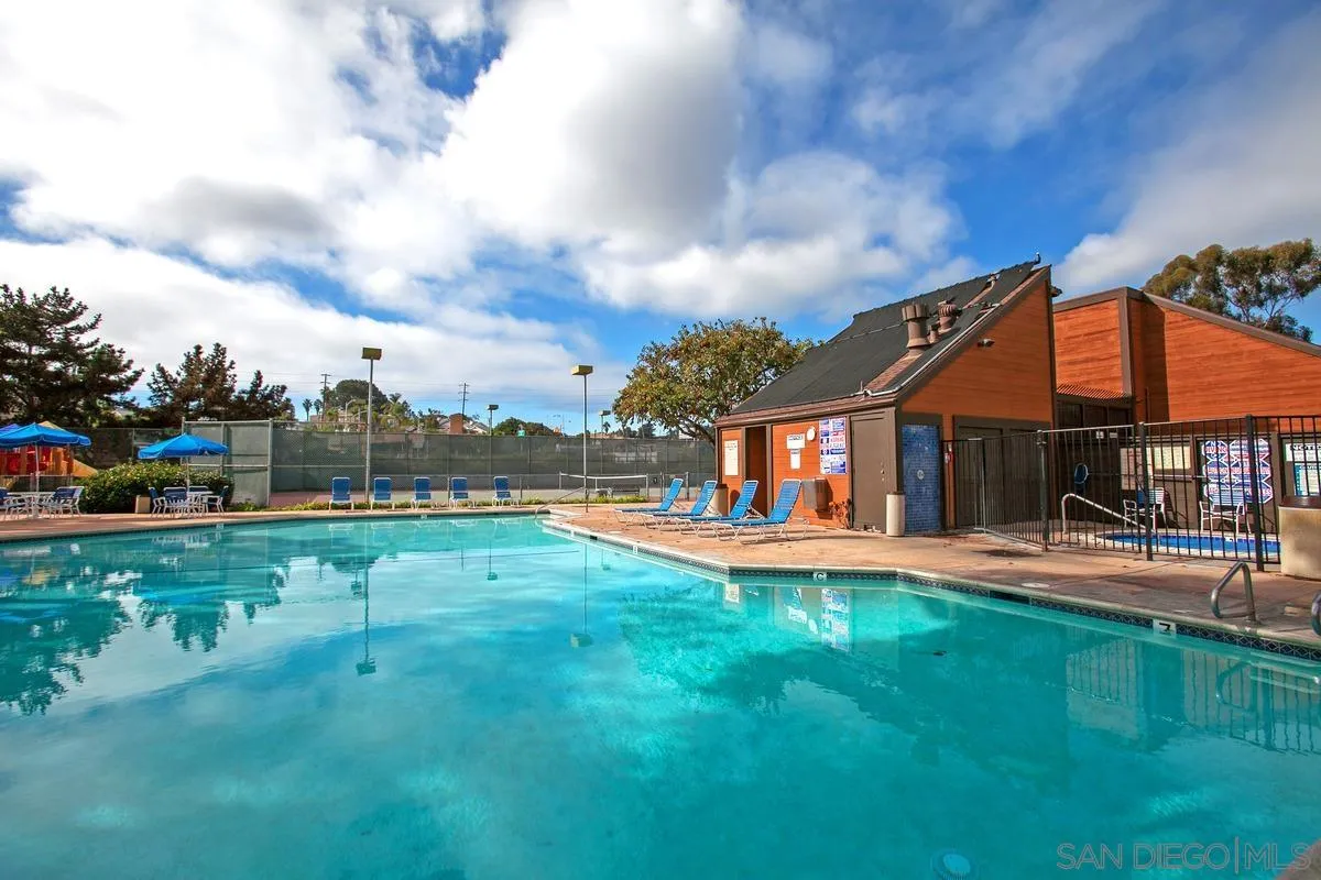 2232 Caminito Pajarito Unit 112