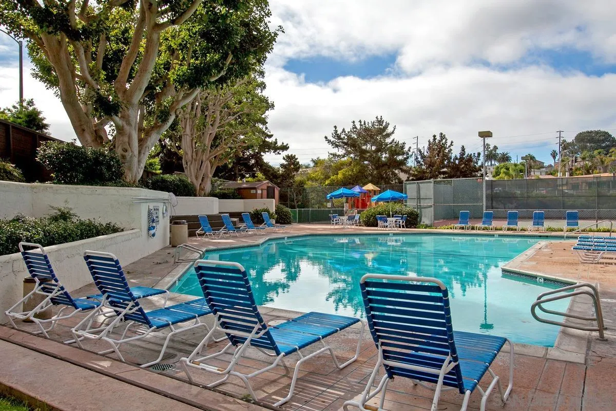 2232 Caminito Pajarito Unit 112