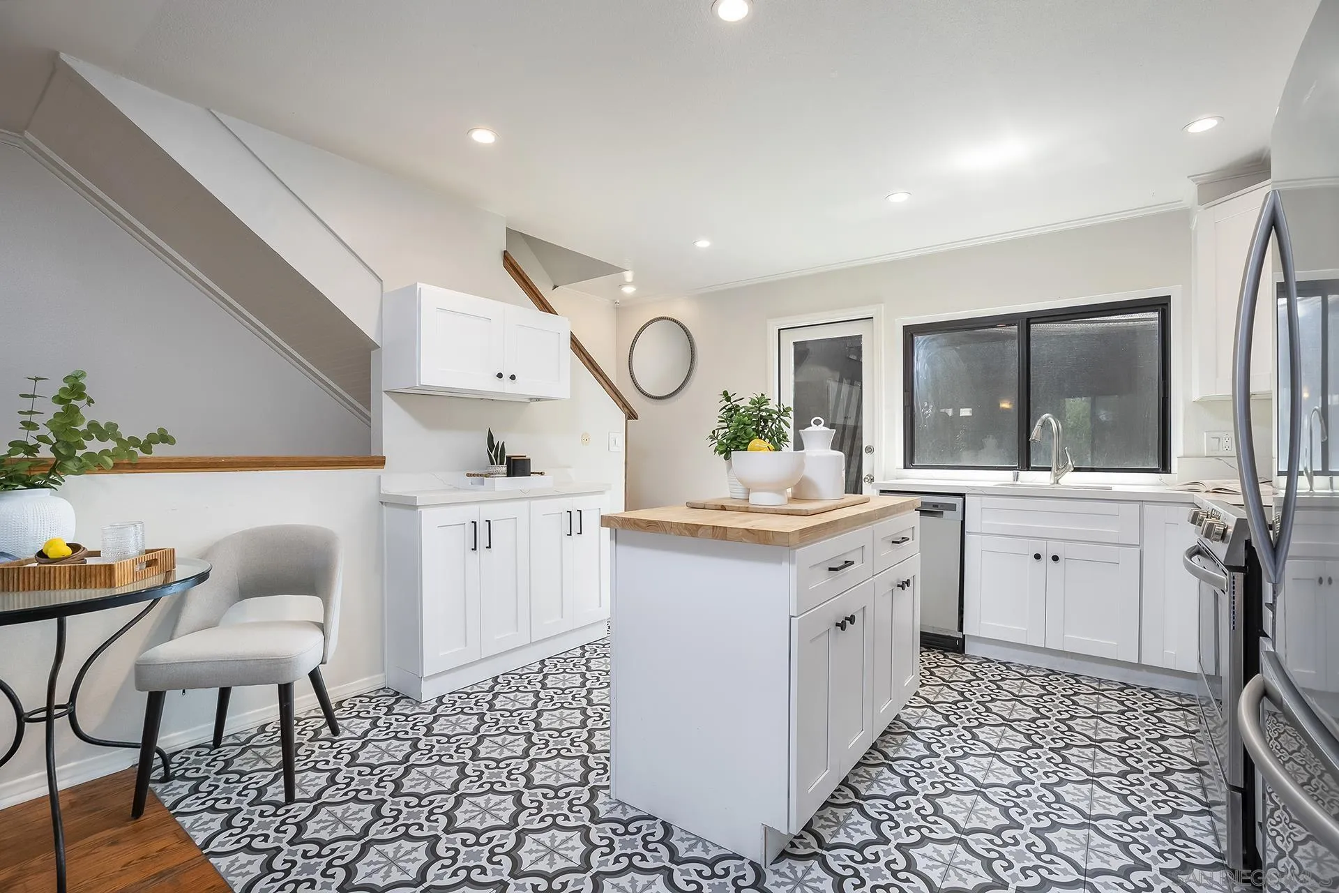 2232 Caminito Pajarito Unit 112