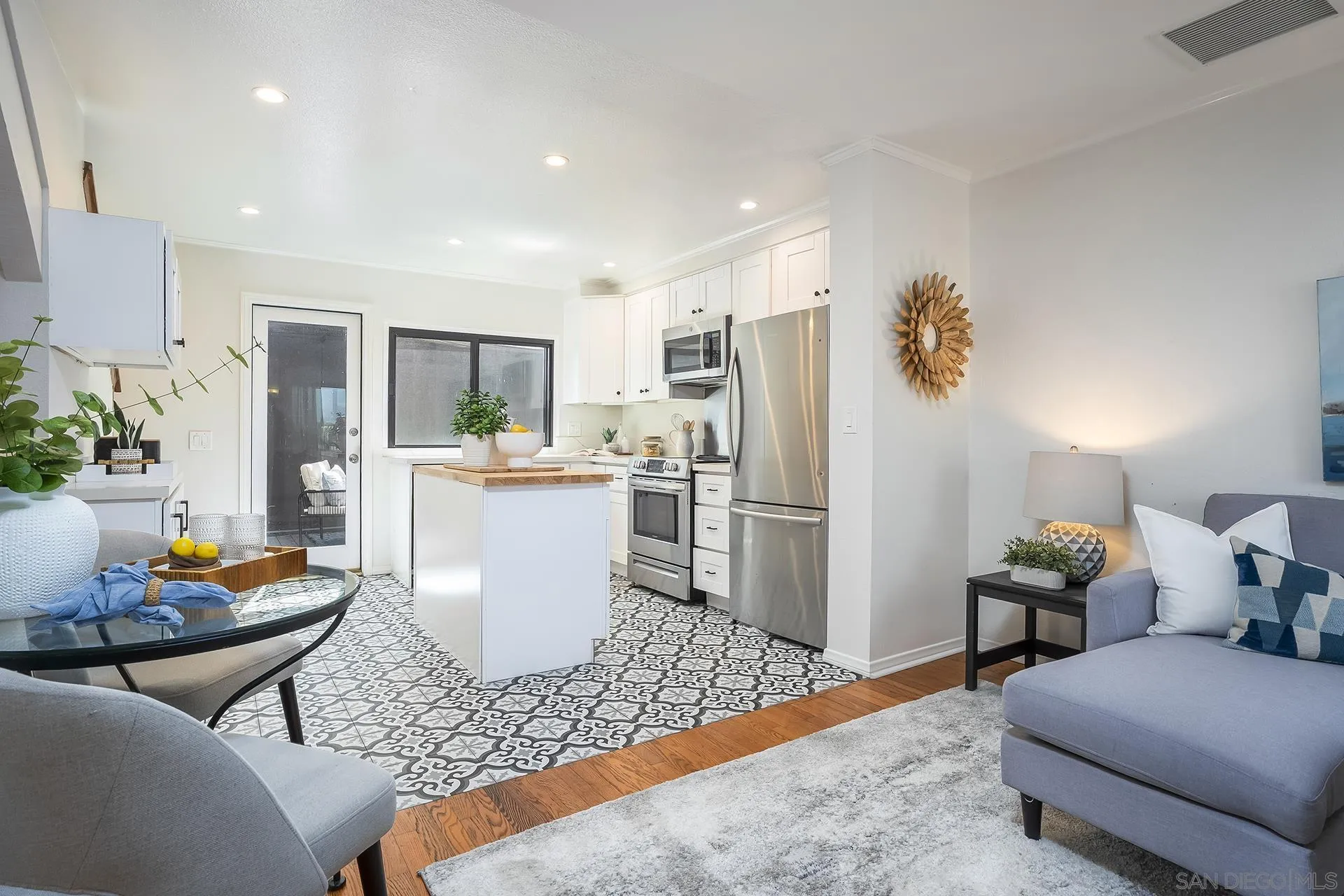 2232 Caminito Pajarito Unit 112