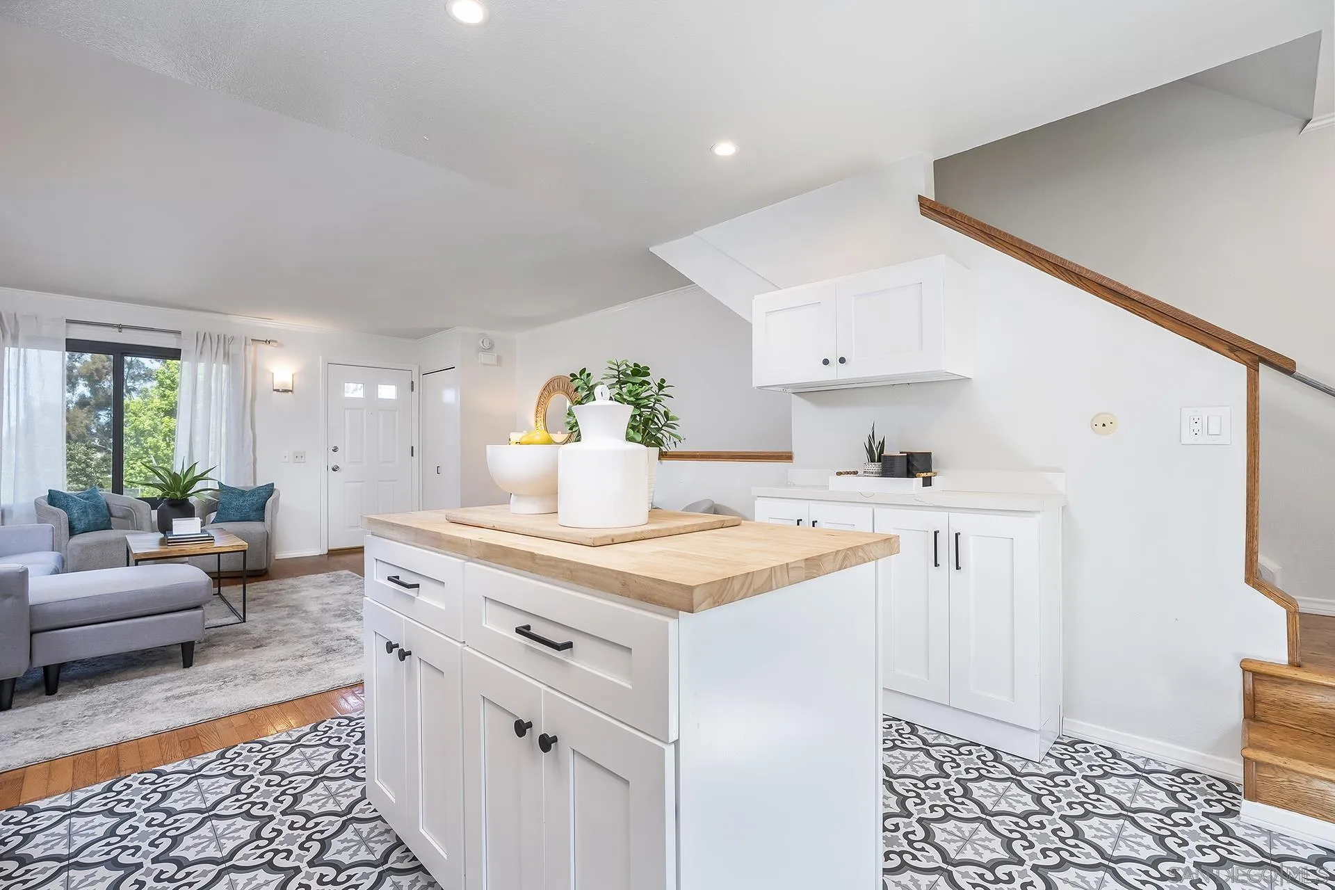 2232 Caminito Pajarito Unit 112