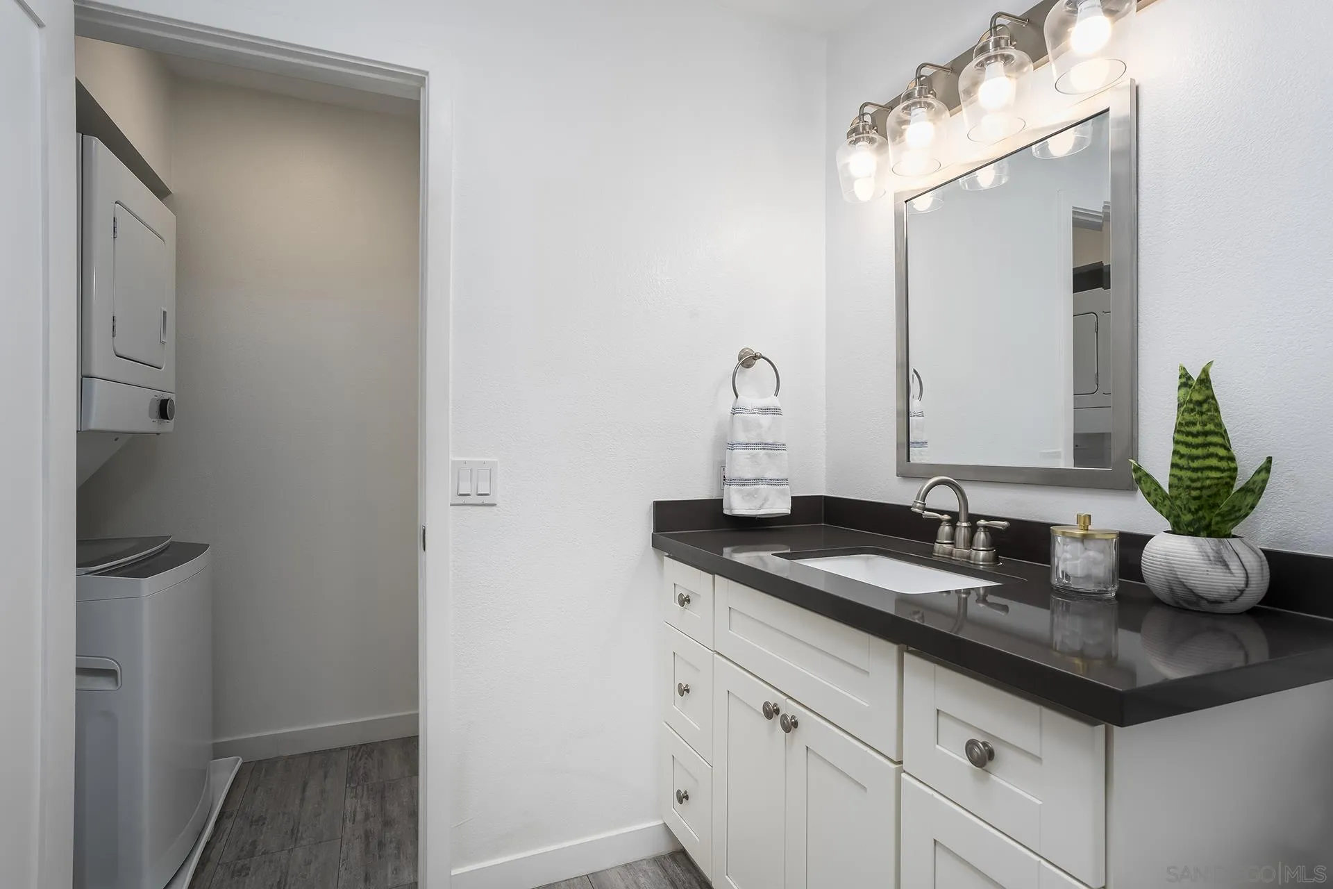 2909 Cowley Unit F