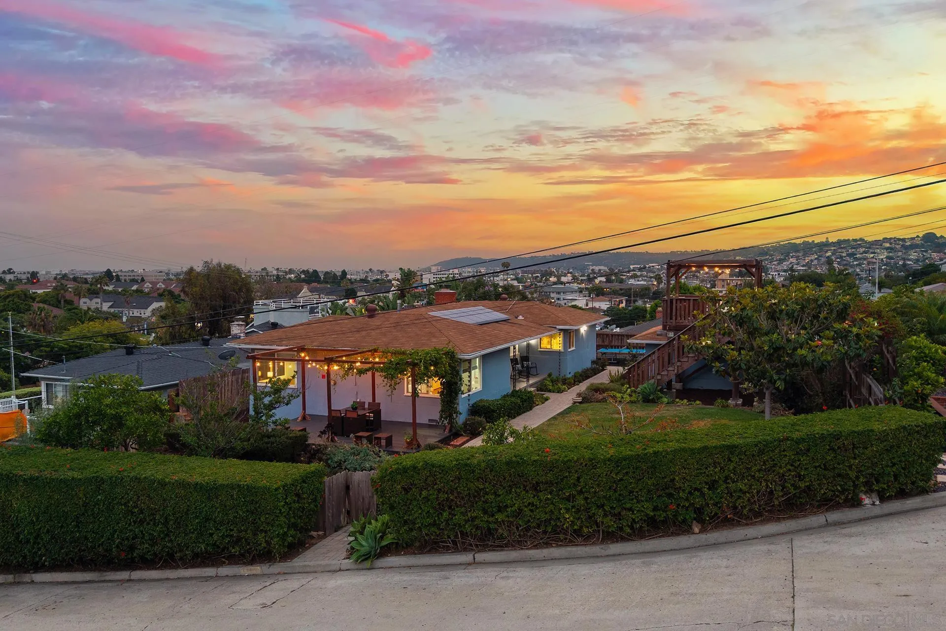 3115 Russell