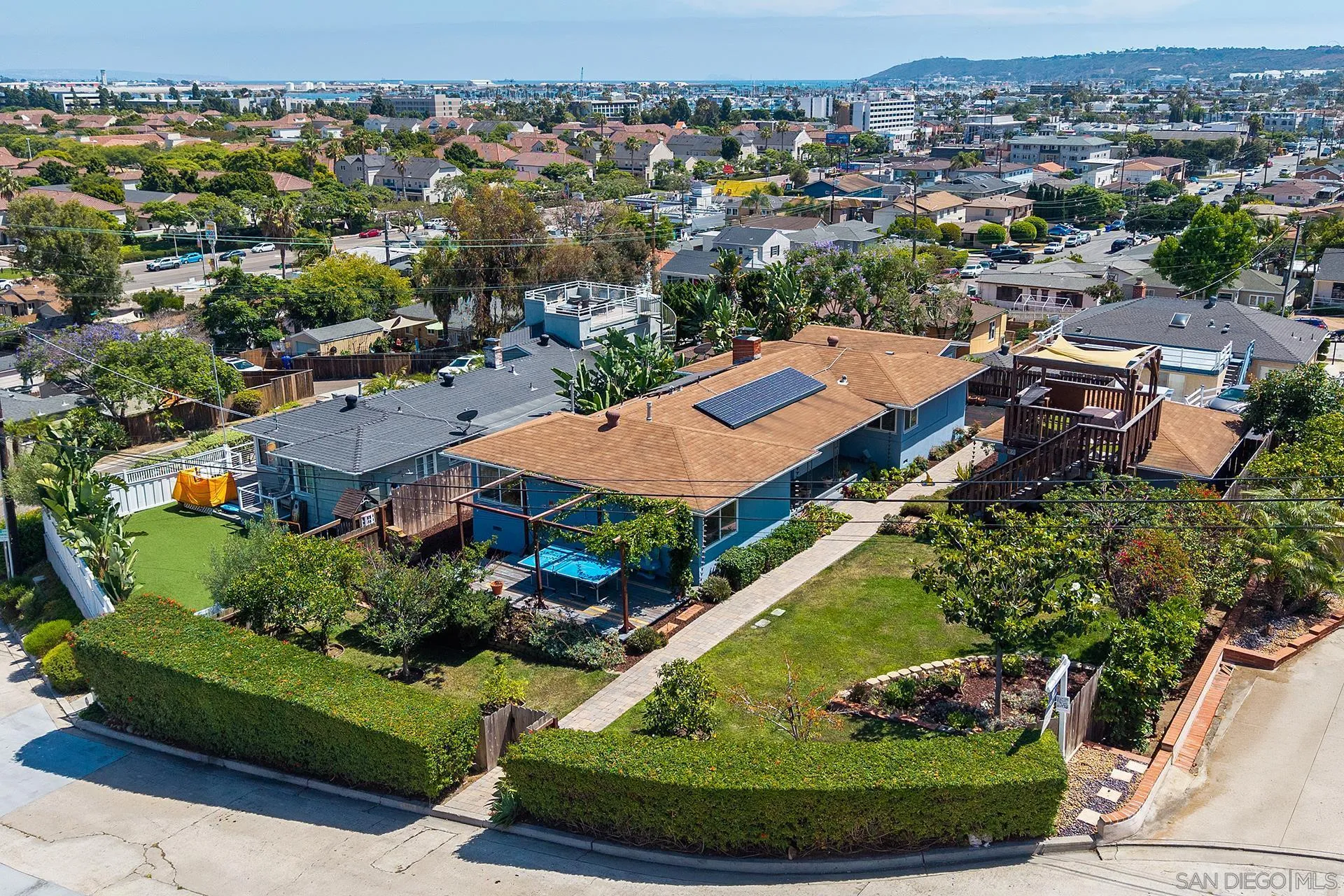 3115 Russell