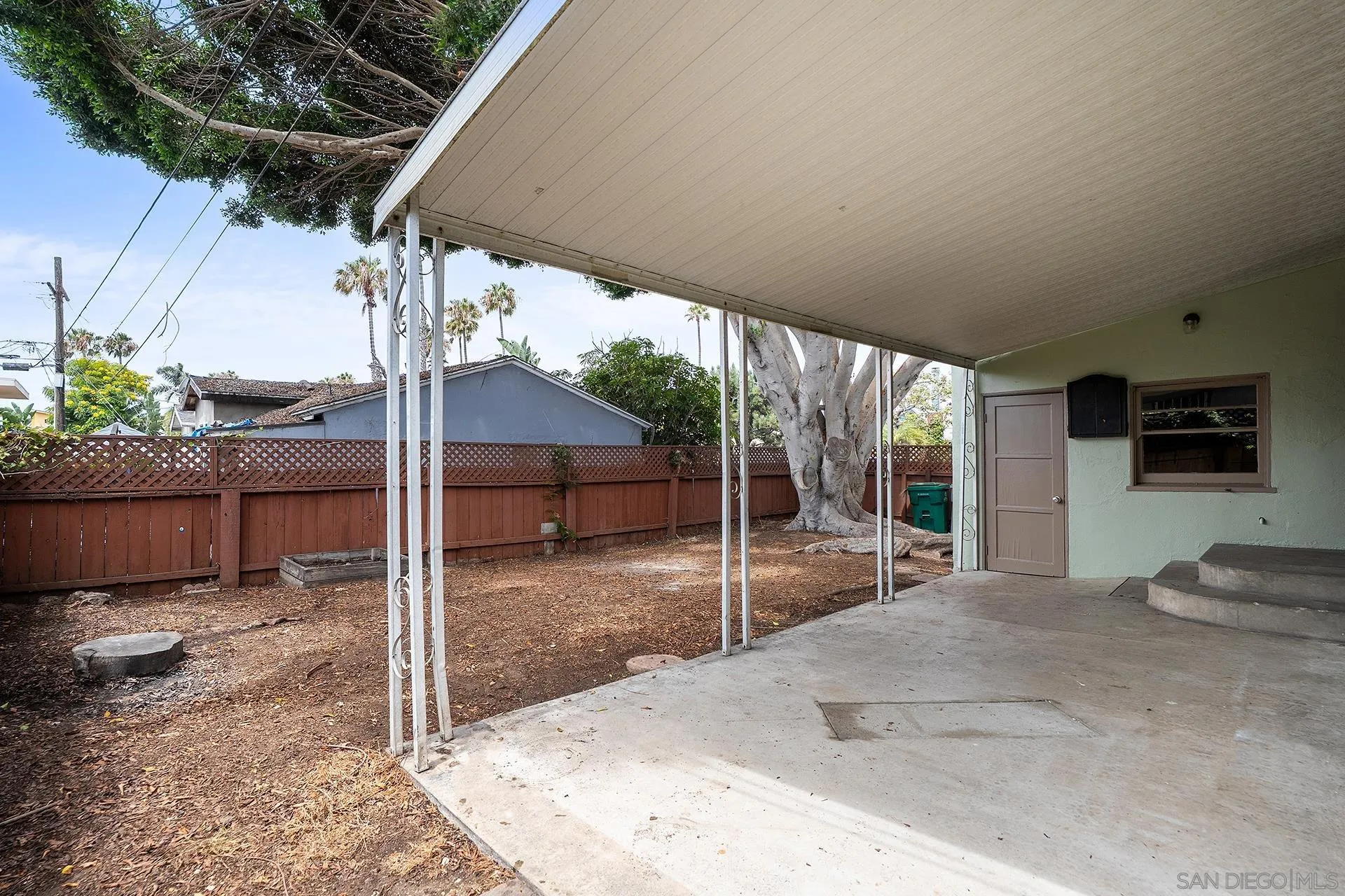 1537 Sunset Cliffs