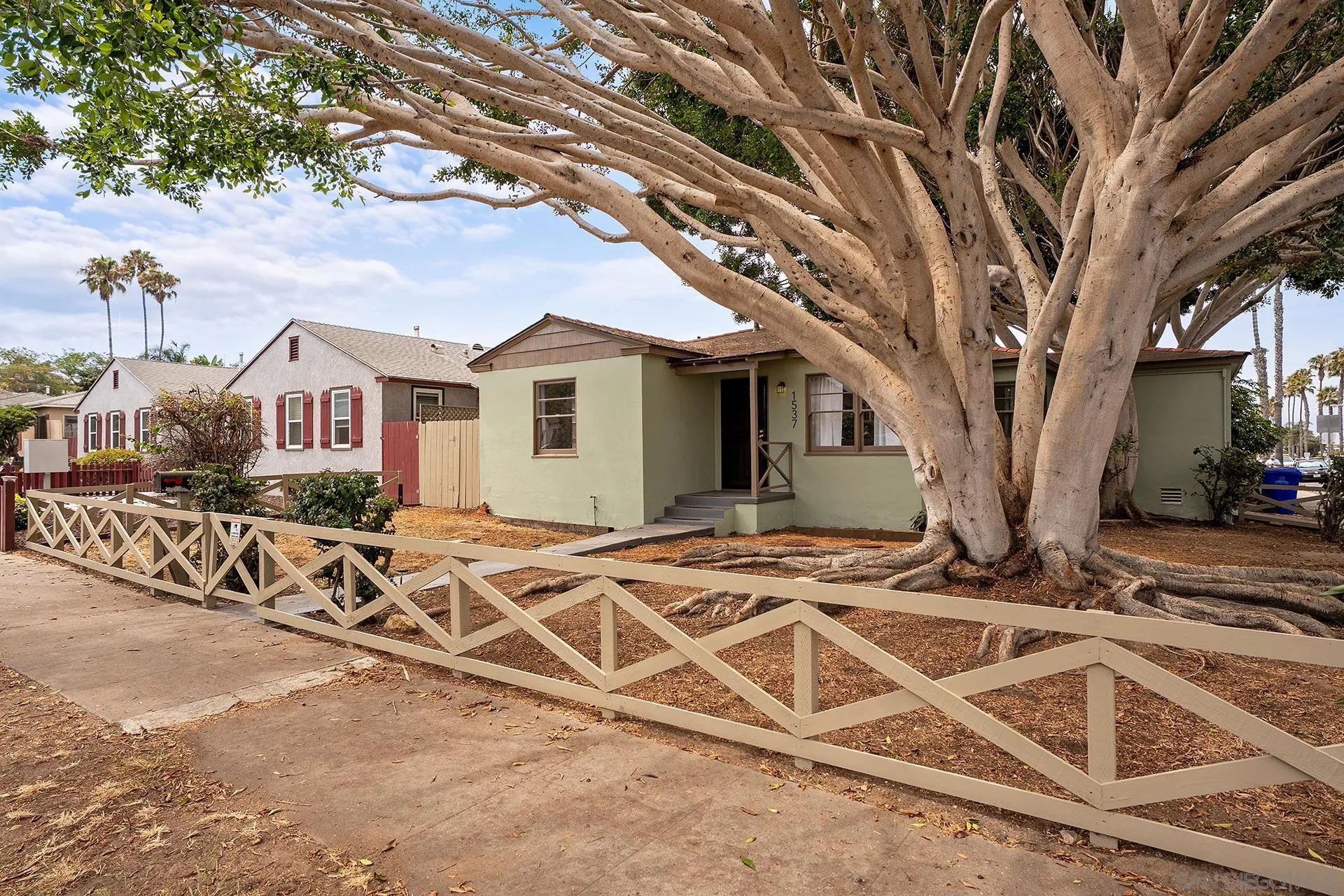 1537 Sunset Cliffs
