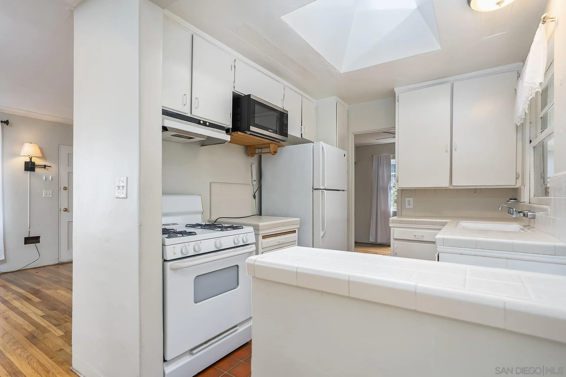 1537 Sunset Cliffs
