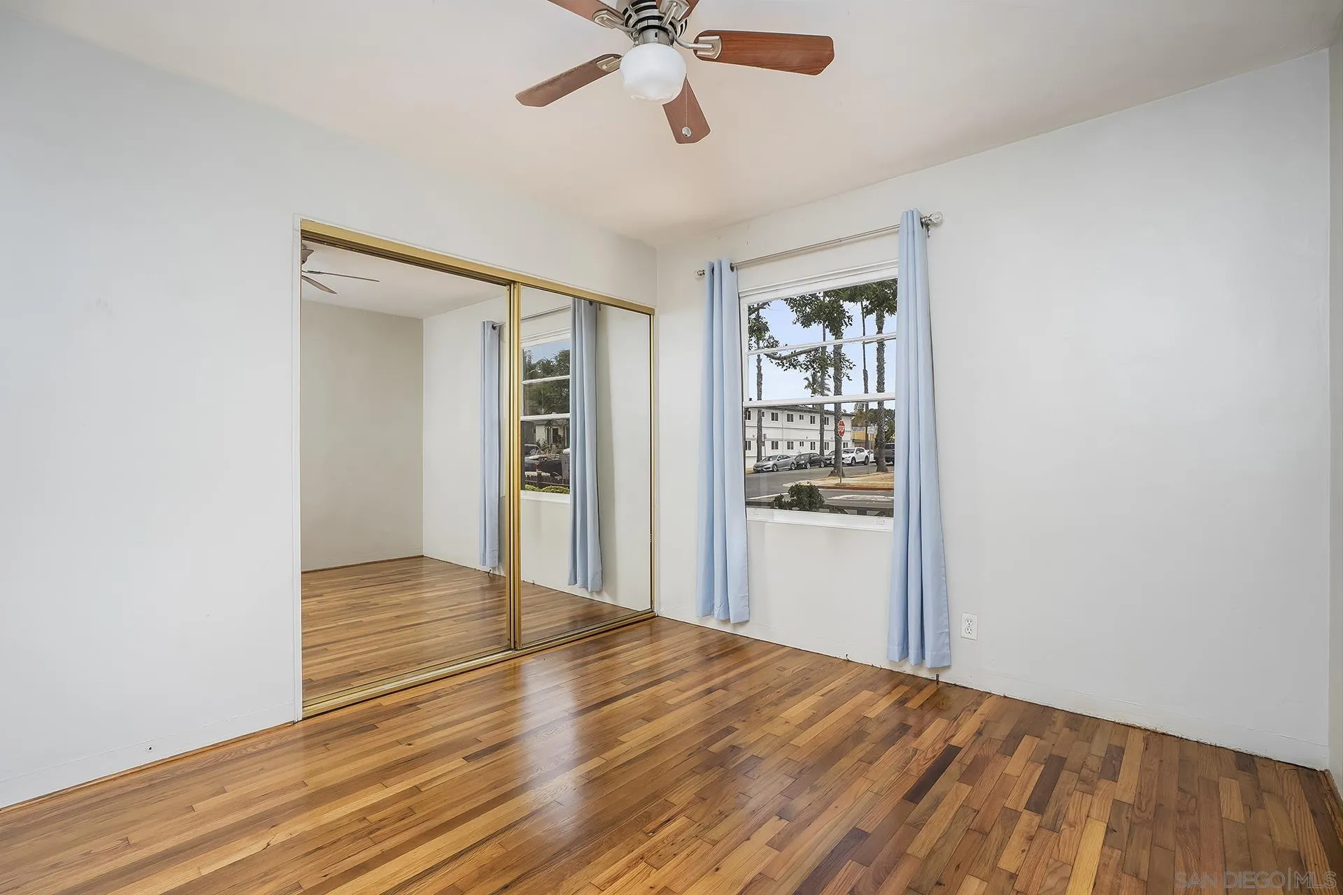 1537 Sunset Cliffs