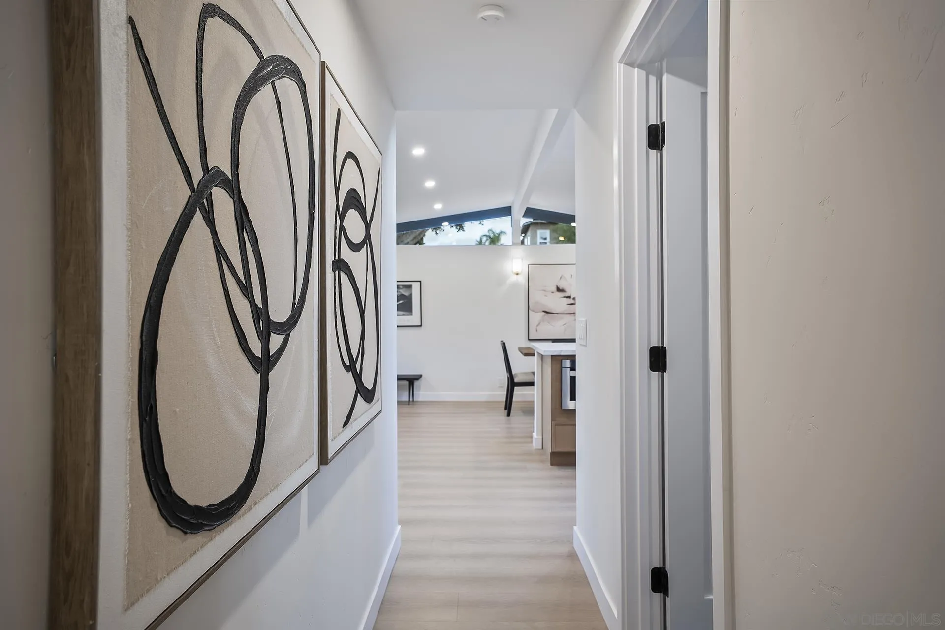 2204 Rosecrans