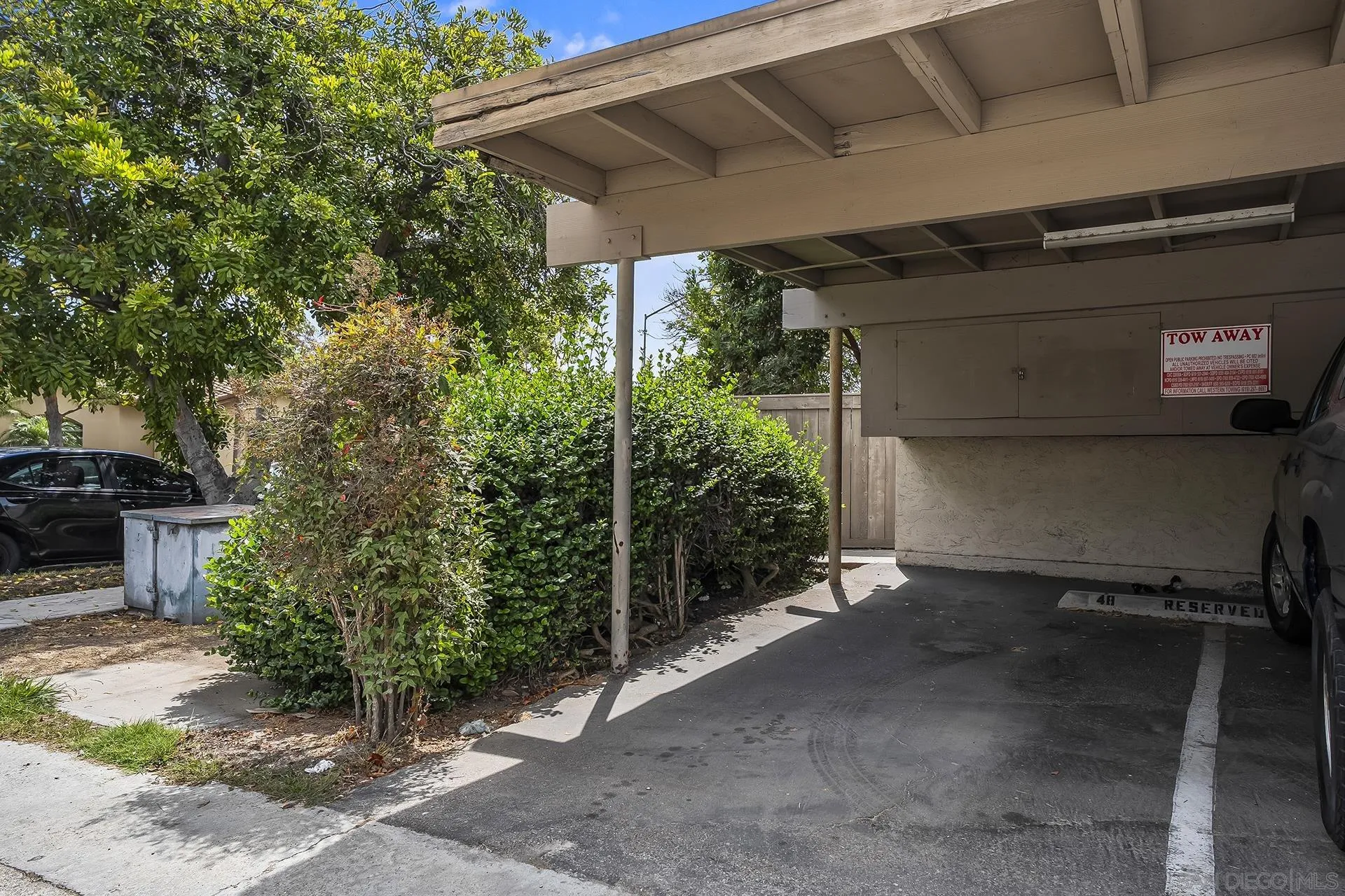 2388 Grand