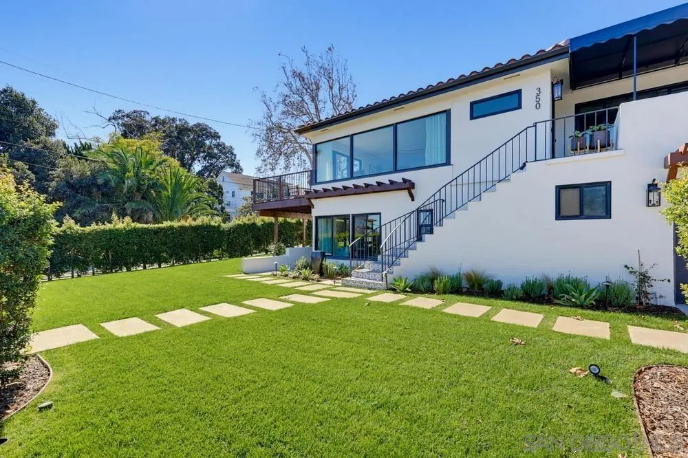 350 San Elijo