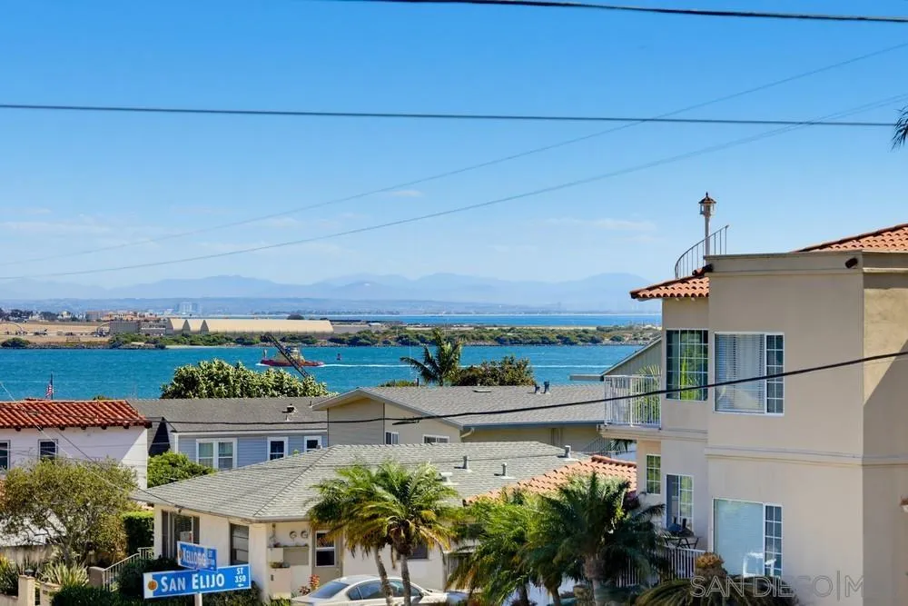350 San Elijo