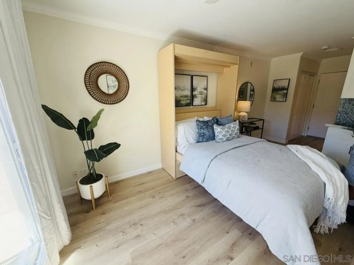 1021 Scott Unit 107