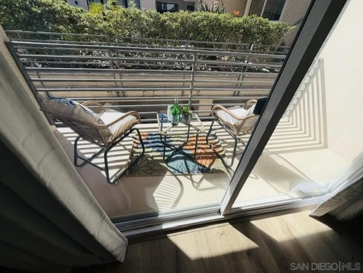 1021 Scott Unit 107