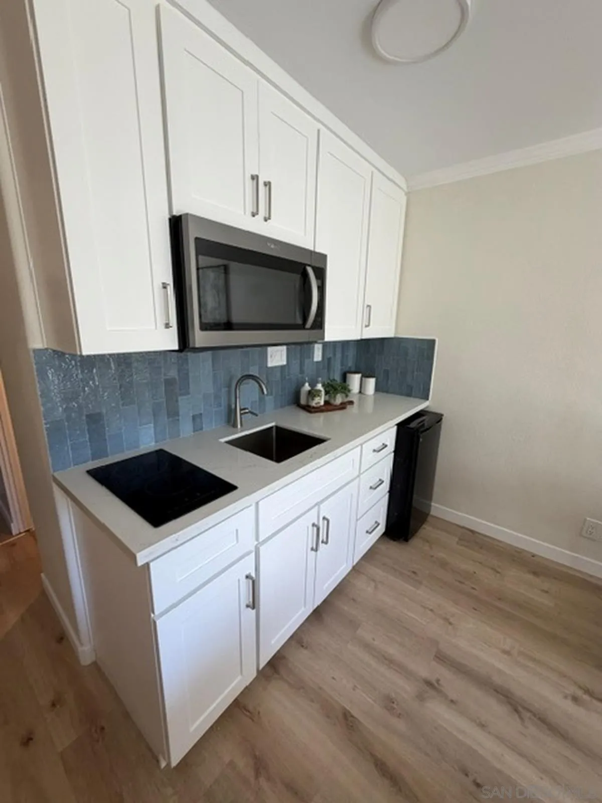 1021 Scott Unit 107