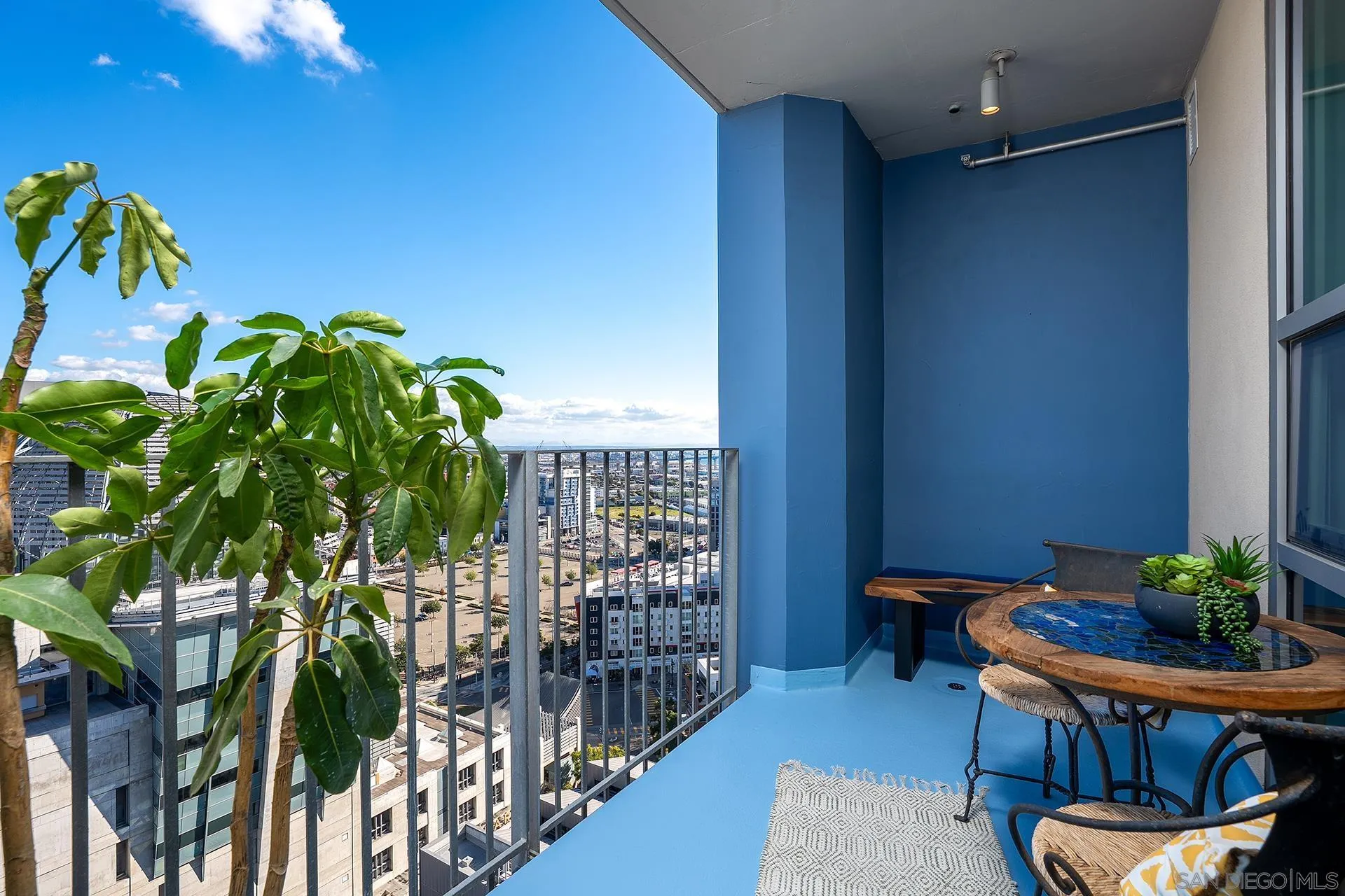 321 10th Ave Unit 2101