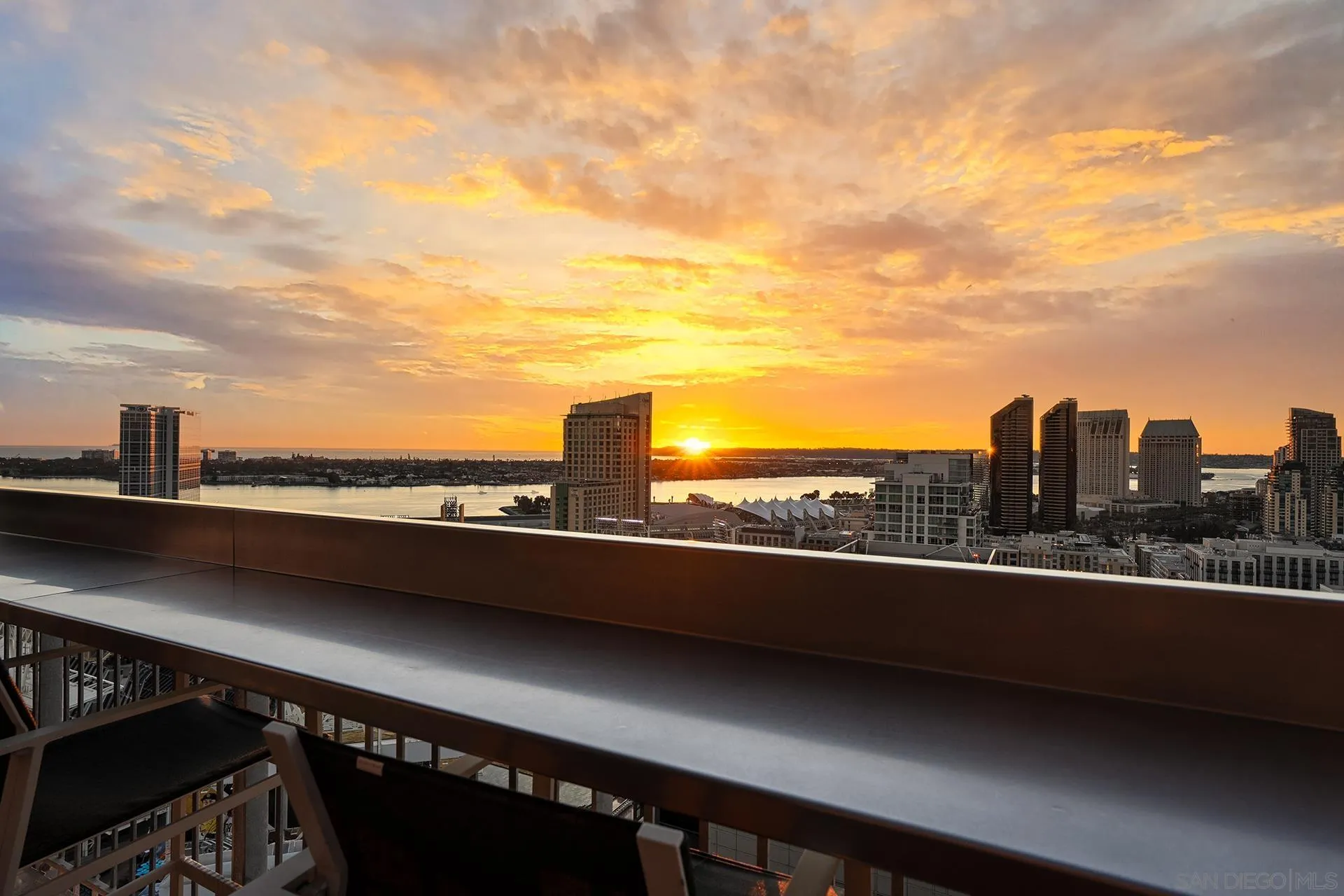 321 10th Ave Unit 2101