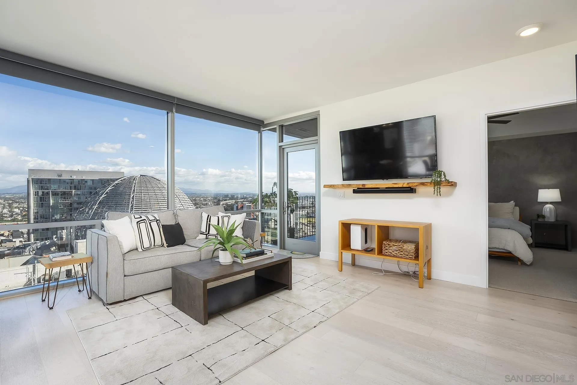 321 10th Ave Unit 2101