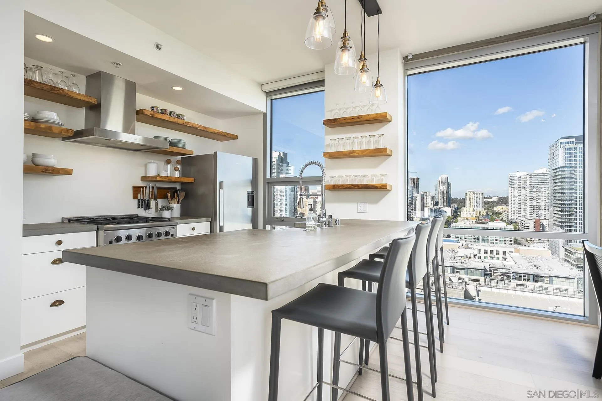 321 10th Ave Unit 2101