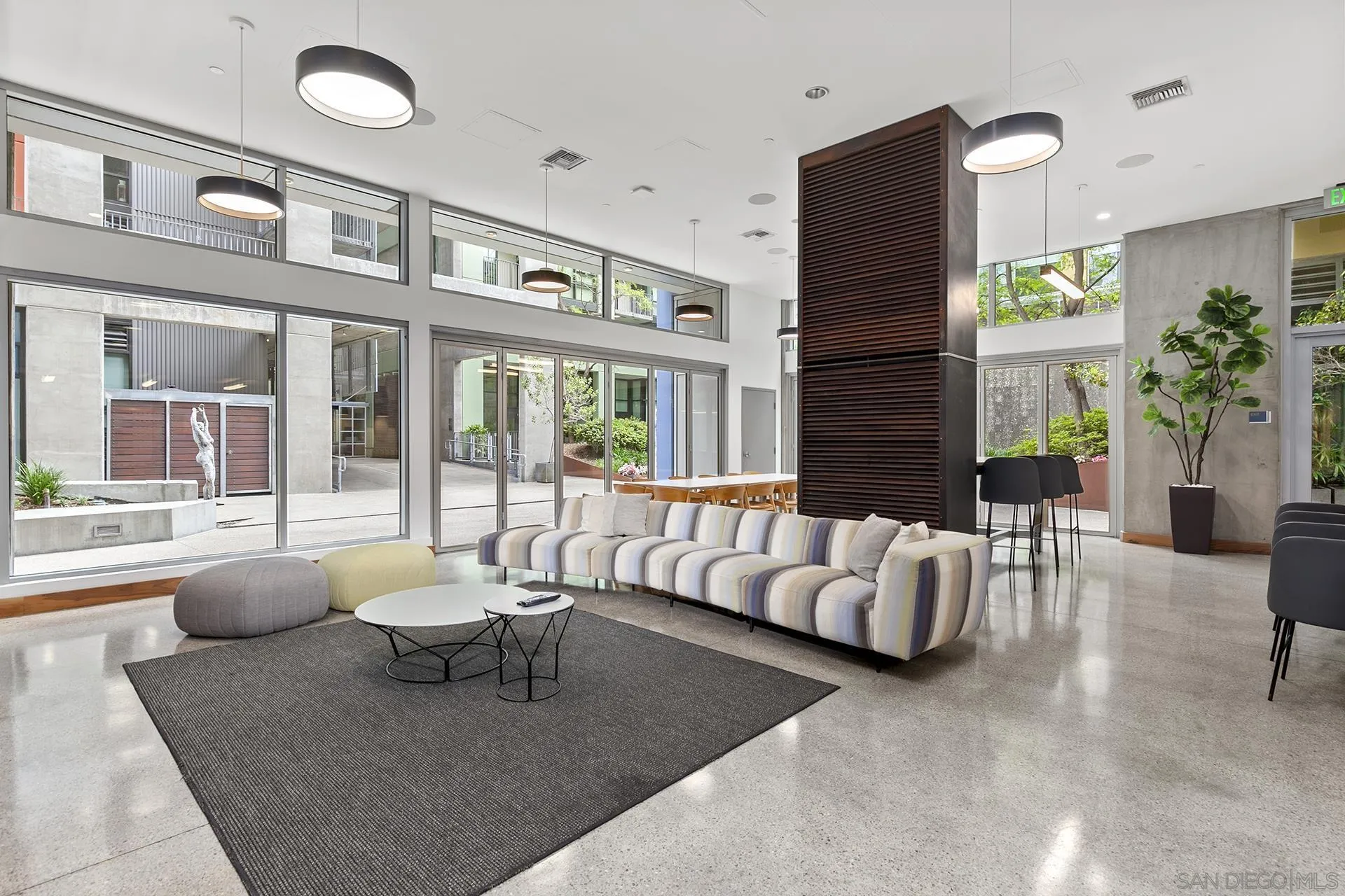 321 10th Ave Unit 2101