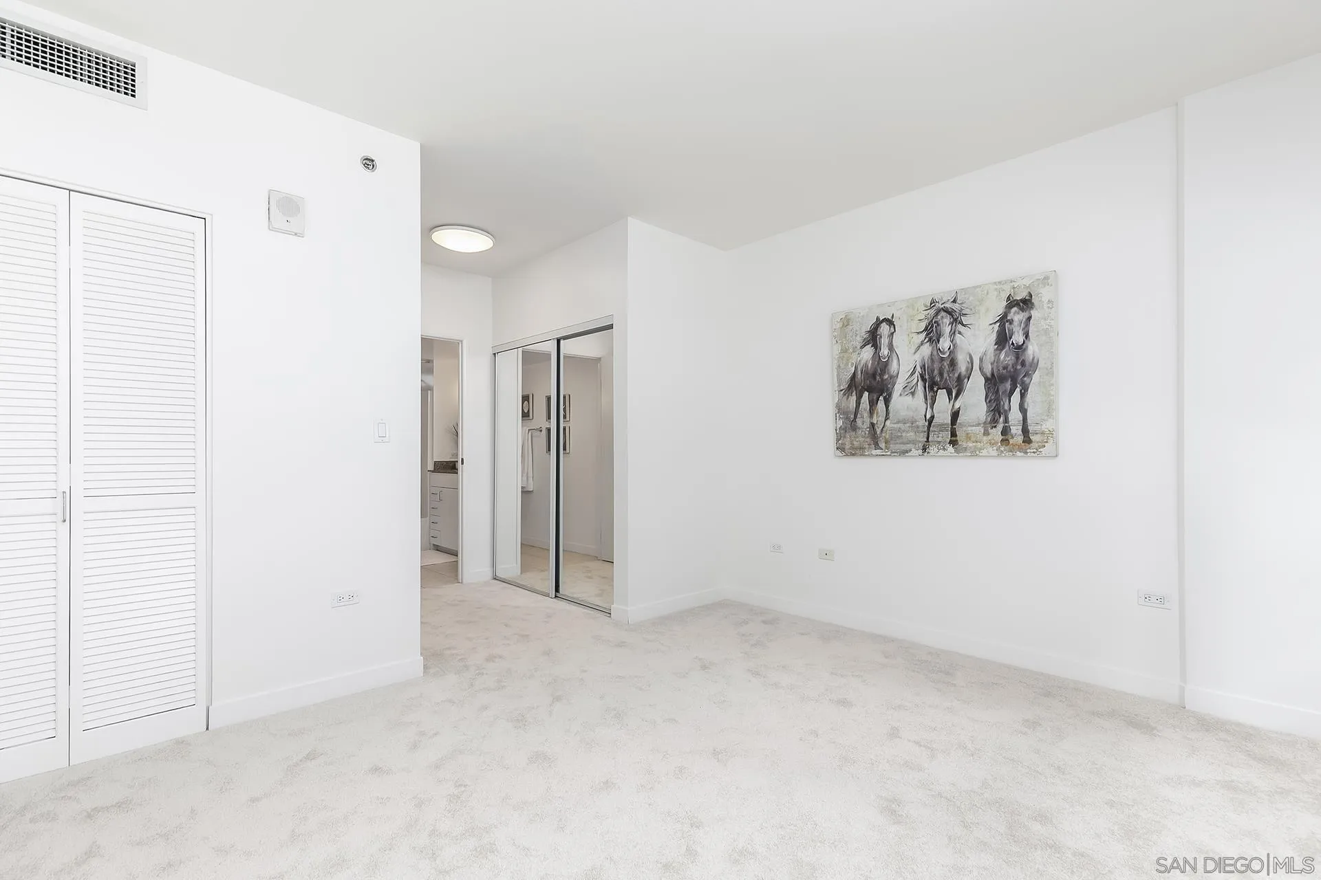 425 W Beech St Unit 327