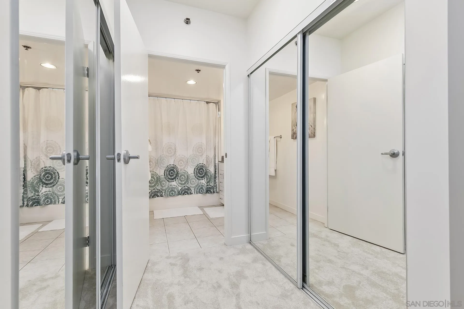 425 W Beech St Unit 327