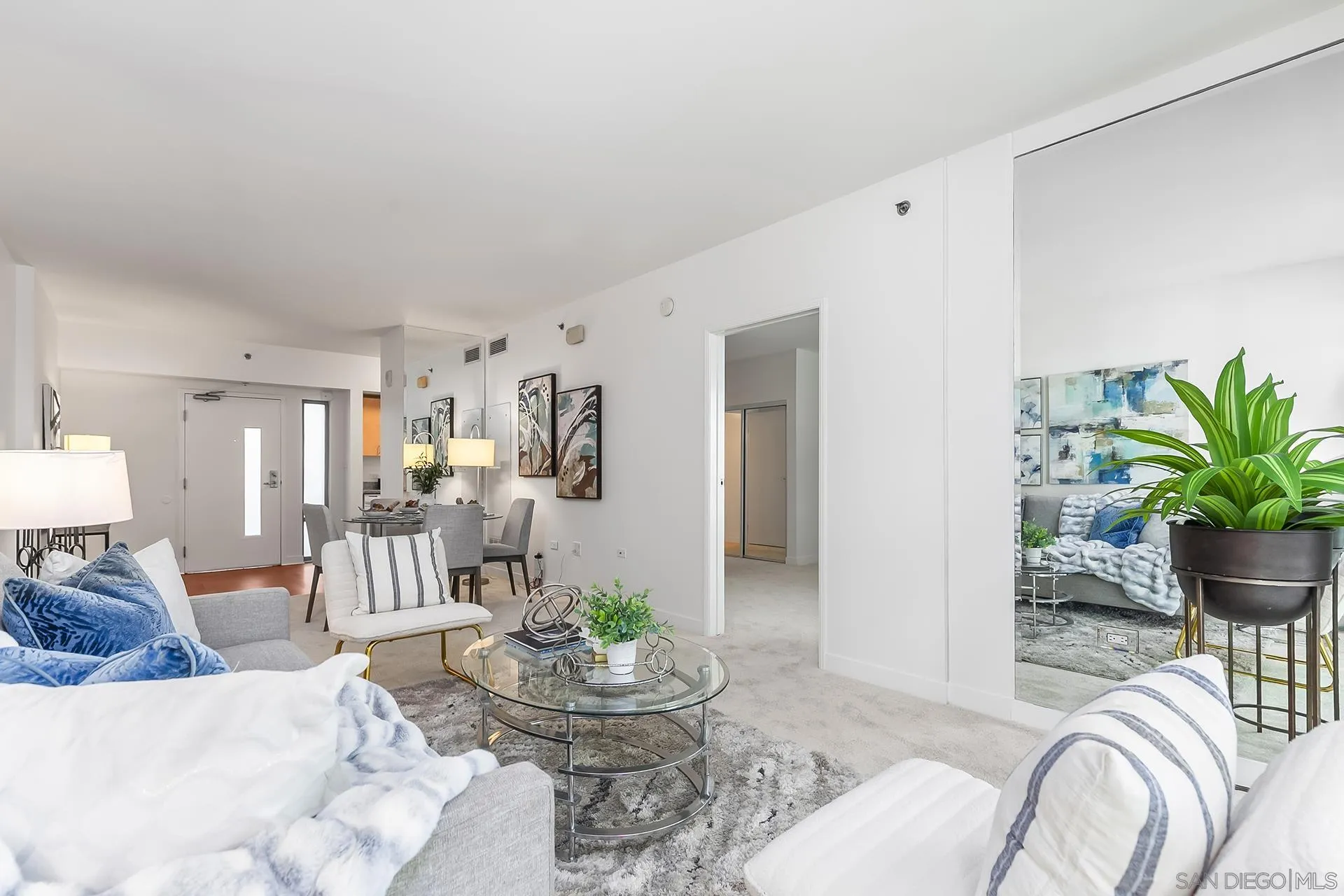 425 W Beech St Unit 327