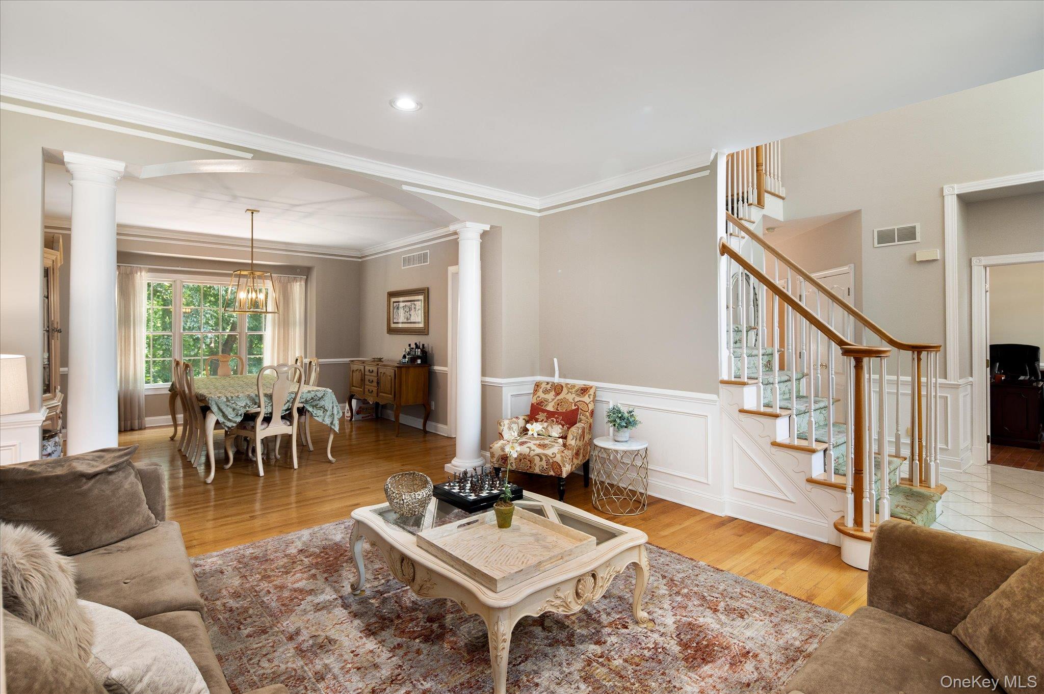 6 Theal Court